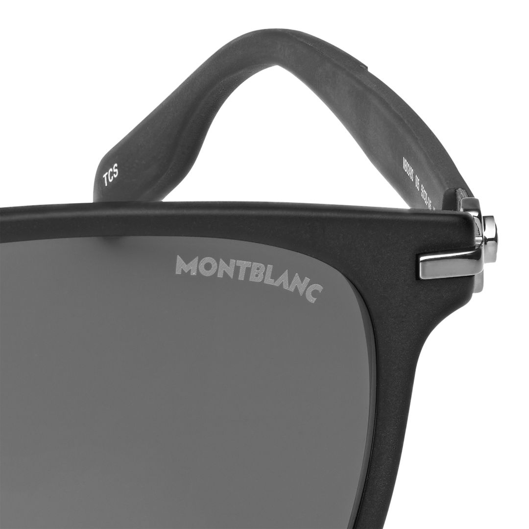 配备黑色醋酸纤维镜框的方形太阳镜