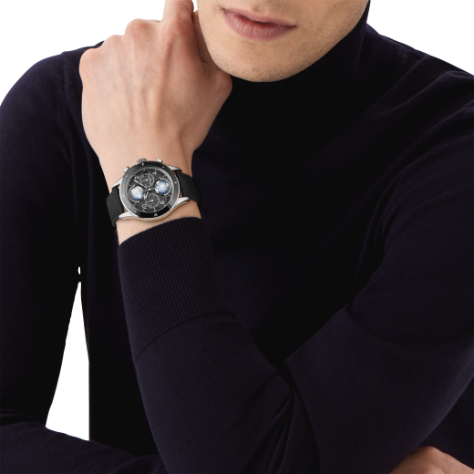 万宝龙1858系列南北半球世界时无氧计时码表 海拔八千米限量款（全球290枚）