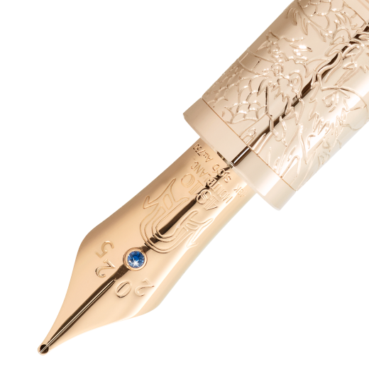 “龙之巡游”系列应龙限量款书写工具
（全球8支）