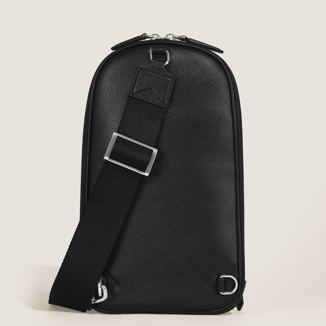 匠心系列斜挎包 经典黑